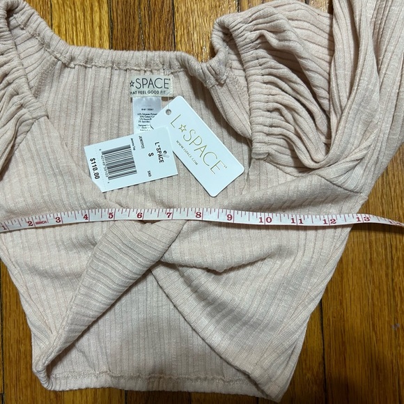 NWT L Space  ‘Jemma’ Crop Top Small Sand Beige Twist Front - Picture 5 of 7